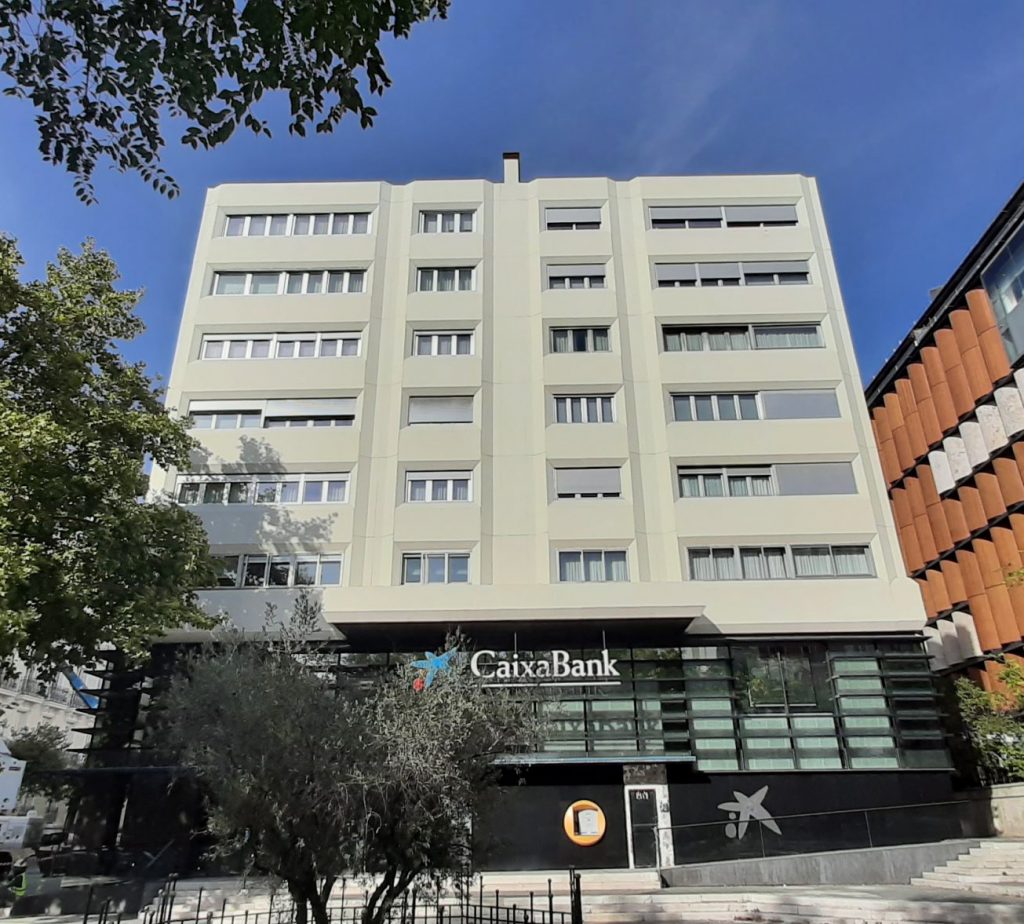 Calle de Juan Bravo 3A