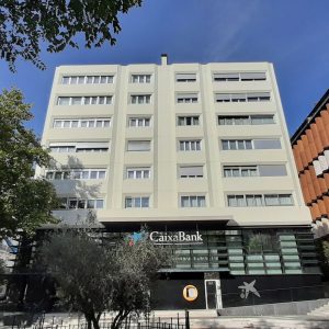 Calle de Juan Bravo 3A