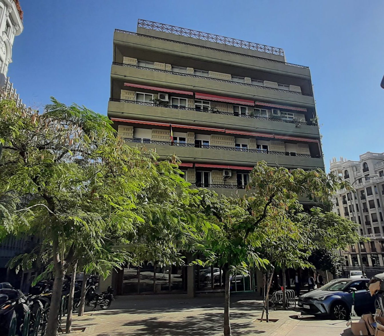 Edificio Serano Angarita 13